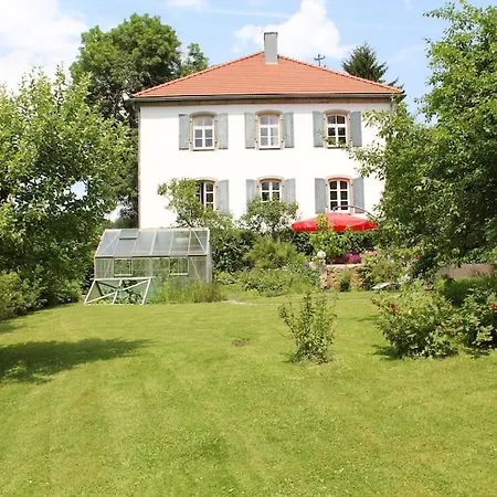 Daire Haus Mit Geschichte In Mähring