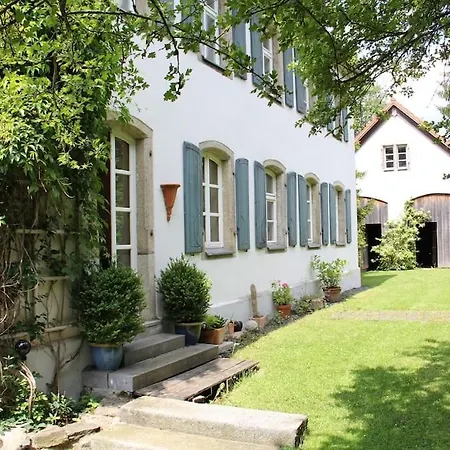 公寓 Haus Mit Geschichte In *