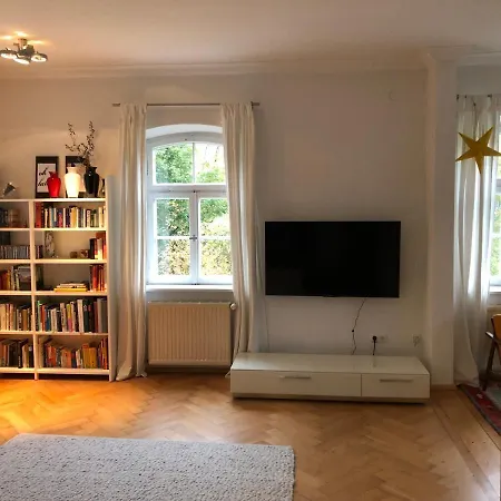Haus Mit Geschichte In *