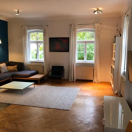 Haus Mit Geschichte In *