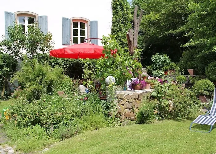 Haus Mit Geschichte In Апартаменты Mahring